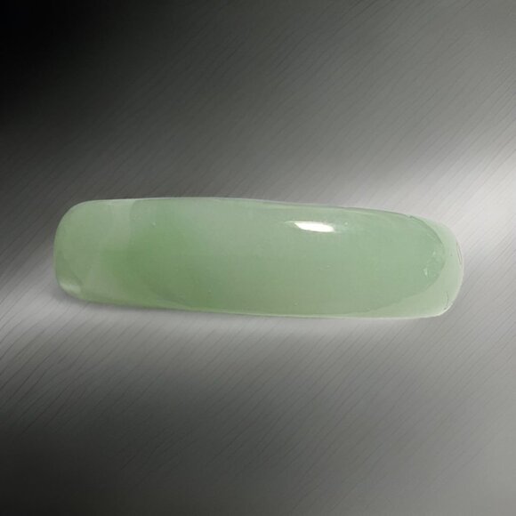 Green Jade Bangle - Picture 7 of 9